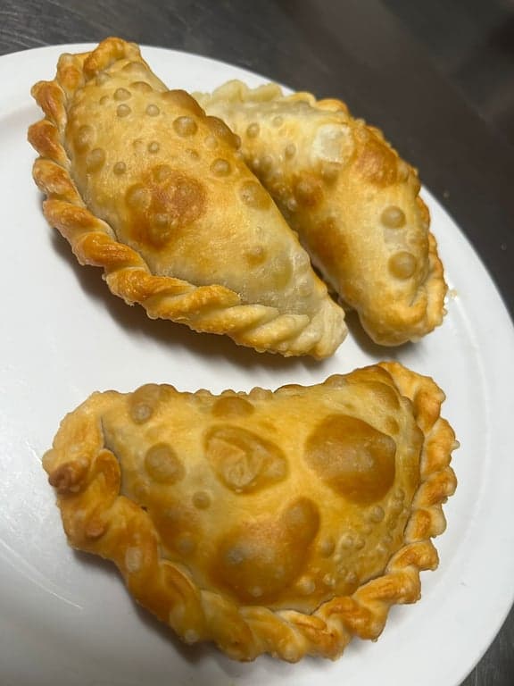 Empanada criolla